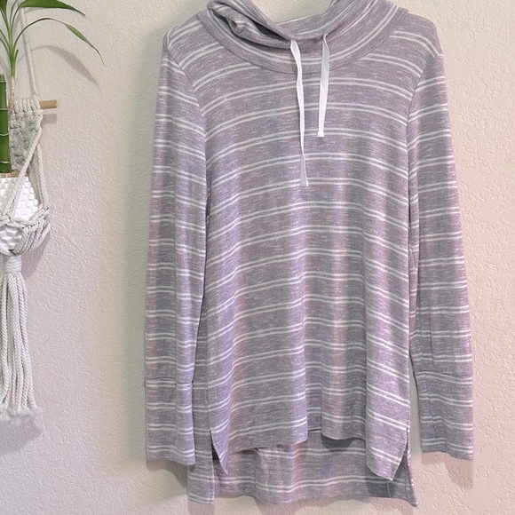 Olive & Oak Sweaters - Olive Oak from Stitch Fix Over sized medium sweater
